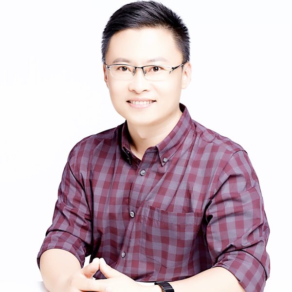 Portrait of Elliott Liu, founder of UK Oriental Trading